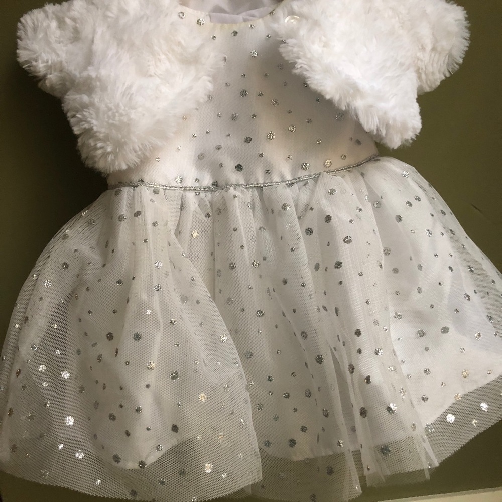 🎀Cute white/silver dress🎀 w/fur vest